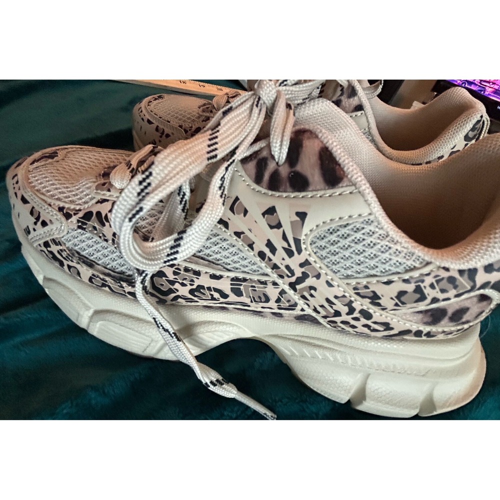 Berness‎ Chunky Sneakers Womens Size 6 Shoe tennis Shoe Cheetah